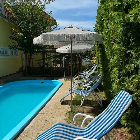 Vázsonyi *